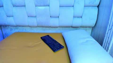 annyeli_bigtits online show from 02.20.25