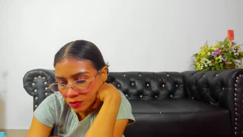 LittleSunny  My schedule 1400 - 2200 GMT -5 online show from 12.14.25