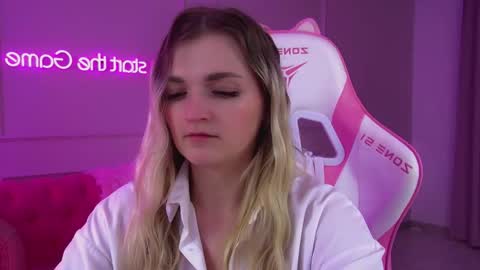 annyraii online show from 02.20.26