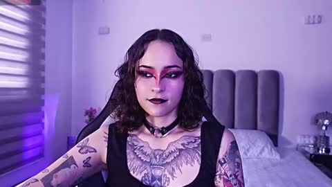 Snapshot of annythomsonn chatting on 02.06.26 AnnyT online show from 02.06.26