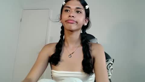 Snapshot of anok_yaii chatting on 11.13.25 anok_yaii online show from 11.13.25