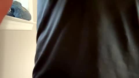 Snapshot of anonomousloser chatting on 11.18.25 anonomousloser online show from 11.18.25