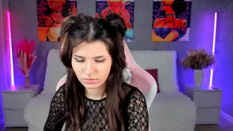 Anora online show from 04.09.26