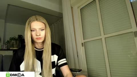 Sexy Ladybug online show from 02.28.25