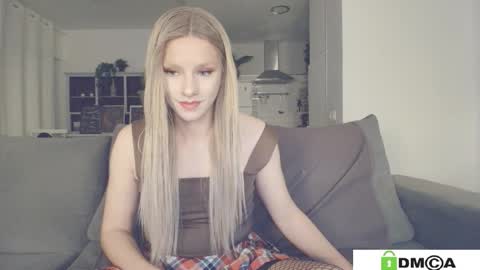 Snapshot of anorsel chatting on 03.20.26 Sexy Ladybug online show from 03.20.26