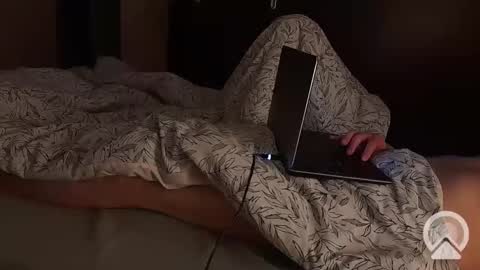 Snapshot of anotherwhat chatting on 03.11.25 REAL FEEL 2024 online show from 03.11.25