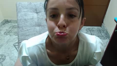 Snapshot of antara_girl chatting on 11.26.25 PAMELA online show from 11.26.25