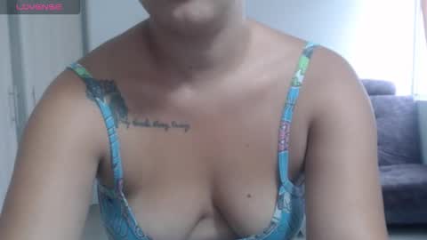 Snapshot of anthonela_queen chatting on 11.30.25 Anthonela Queen online show from 11.30.25