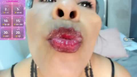 Snapshot of anthonelaa__ chatting on 06.15.26 Anthonelaa online show from 06.15.26