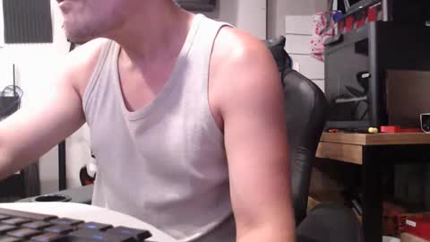 Snapshot of anthony_james6969 chatting on 12.14.25 HornyAF in Sydney online show from 12.14.25