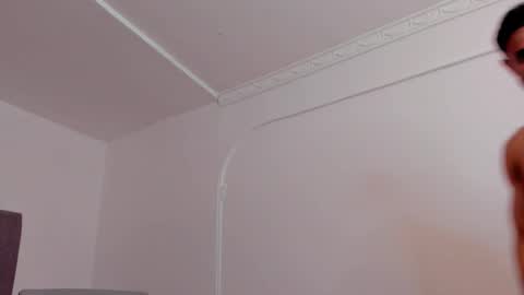 Adonys Creeb online show from 12.05.25