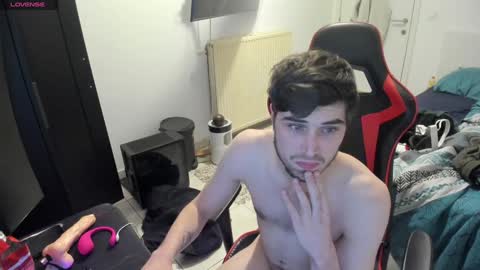 Snapshot of anthonyloveseks chatting on 02.08.25 Anthony online show from 02.08.25