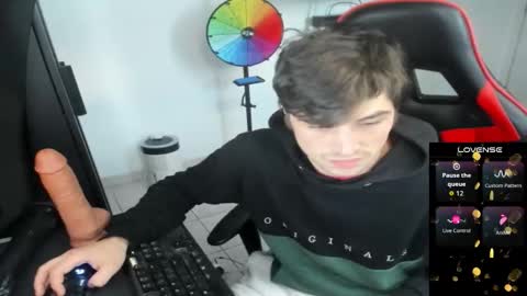 Snapshot of anthonyloveseks chatting on 09.30.25 Anthony online show from 09.30.25