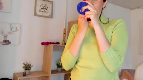 Antonella online show from 10.24.25