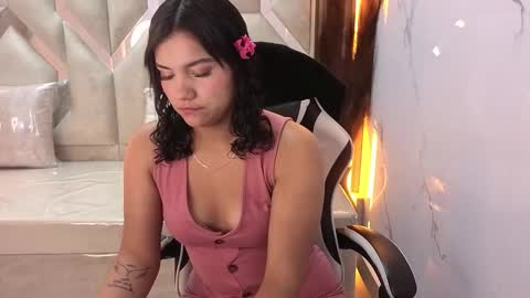 Antonela online show from 11.26.25