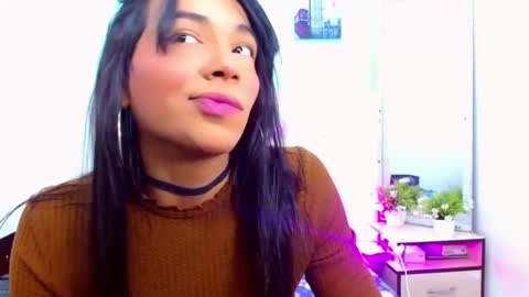 Snapshot of antonela_xx3 chatting on 01.24.25 antonela_xx3 online show from 01.24.25