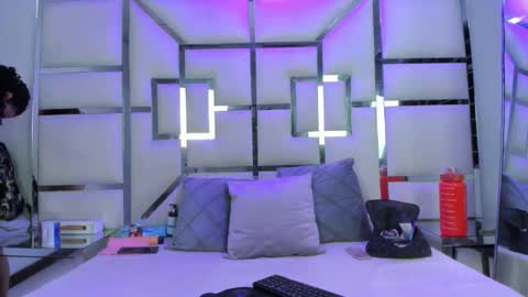 Snapshot of antonelablaze chatting on 04.15.26 AntonelaBlaze online show from 04.15.26