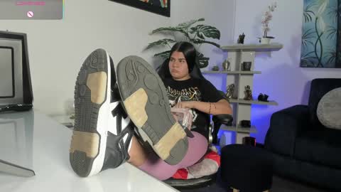   online show from 04.01.26