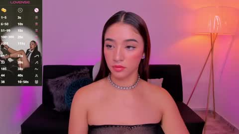 Snapshot of antonella_grayy chatting on 05.15.26 Antonella Grayy online show from 05.15.26