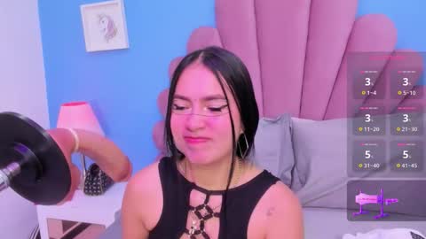 Snapshot of antonella_guzman_ chatting on 01.17.26 Antonella online show from 01.17.26