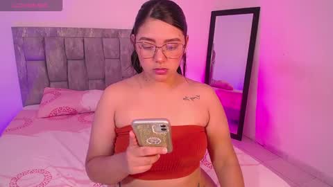 Snapshot of antonella_hot_x chatting on 11.09.25 Antonella online show from 11.09.25