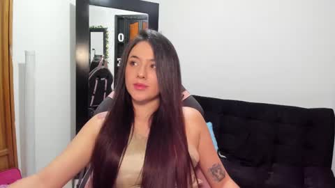 Snapshot of antonella_naughty1 chatting on 02.11.25 antonella online show from 02.11.25