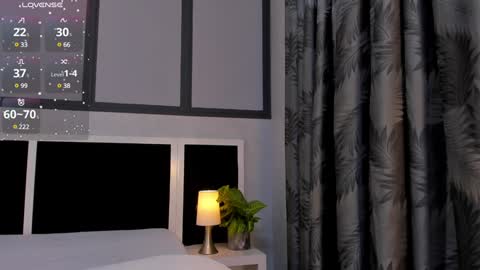  Antonellaa  online show from 12.17.24