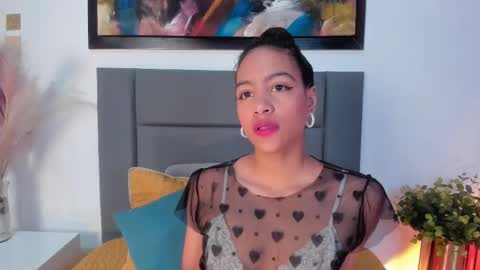 AntonellaHall  online show from 11.27.25