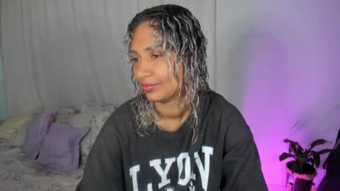 Sarah online show from 10.27.25