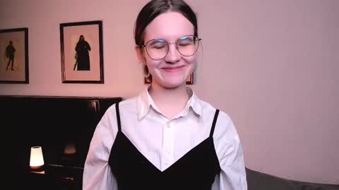 Snapshot of antonettemalchow chatting on 12.04.25 Eva 3 online show from 12.04.25