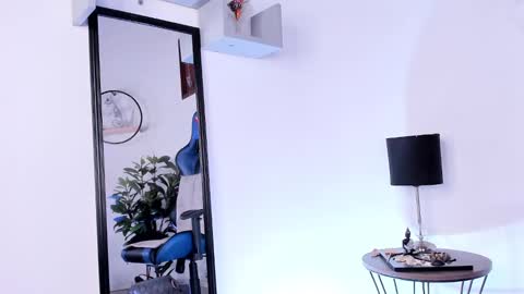 Antonia online show from 12.20.24