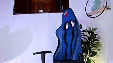 Antonia online show from 01.19.25