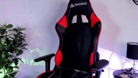 Antonia online show from 02.20.25