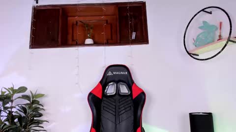 Antonia online show from 02.21.25