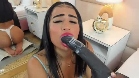 Antonia online show from 10.08.25