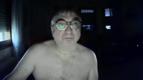 Antonio online show from 12.15.25