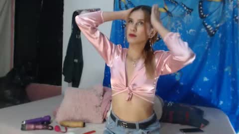 Snapshot of antony_2024 chatting on 01.23.25 karol y antony online show from 01.23.25