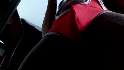 Instagram miguelangel1802  online show from 09.26.25