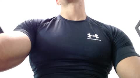 Instagram miguelangel1802  online show from 03.17.26