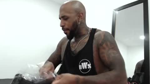 antwanblack11 online show from 12.31.24