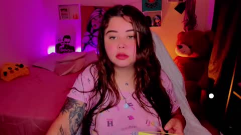   Independent model  online show from 03.01.25