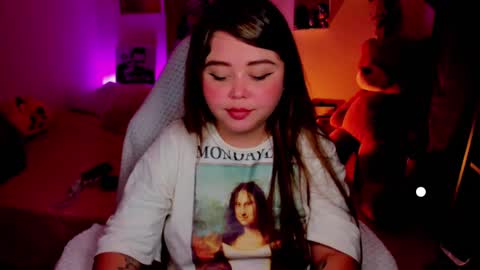   Independent model  online show from 03.02.25