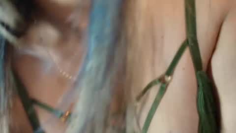 Snapshot of any_mour chatting on 11.12.25 any mour online show from 11.12.25