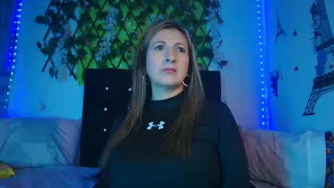 Snapshot of any_mour chatting on 11.23.25 any mour online show from 11.23.25