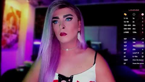 Snapshot of any_sophia chatting on 11.12.25 MissSophiaSpecter online show from 11.12.25