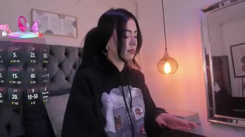 Snapshot of anya_belth chatting on 11.27.25 anya_belth online show from 11.27.25