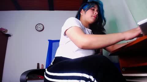 anyady online show from 02.02.25