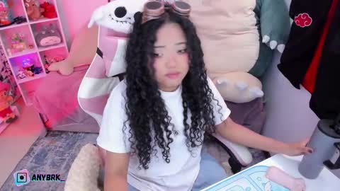 Any online show from 11.21.25