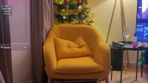 ap_couple online show from 11.29.25