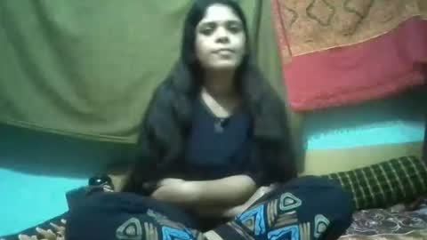 Snapshot of apa142817 chatting on 02.14.26 Aparalux online show from 02.14.26